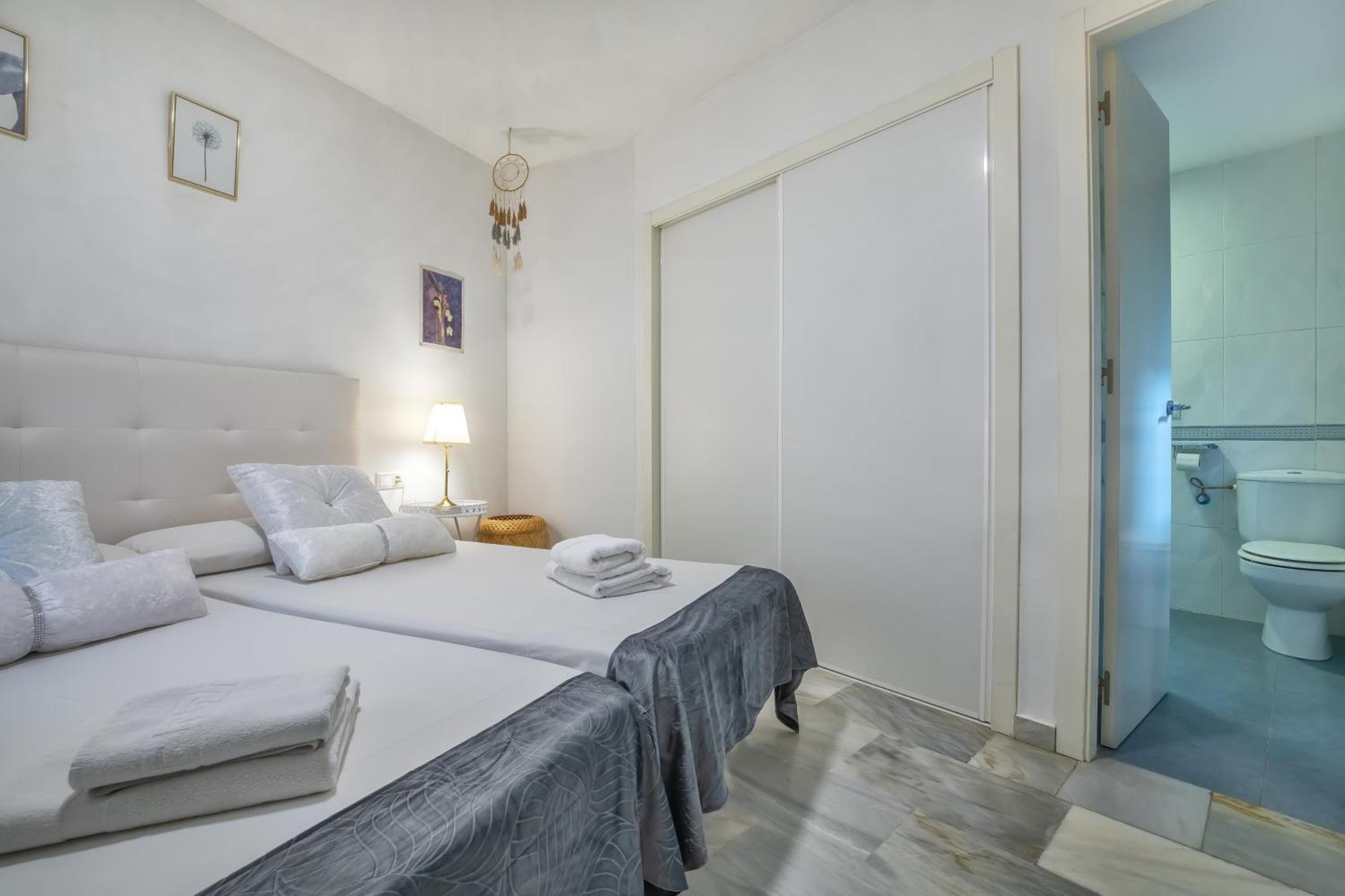Encanto En La Juderia: Apartamento Con Patio Kordoba Bagian luar foto