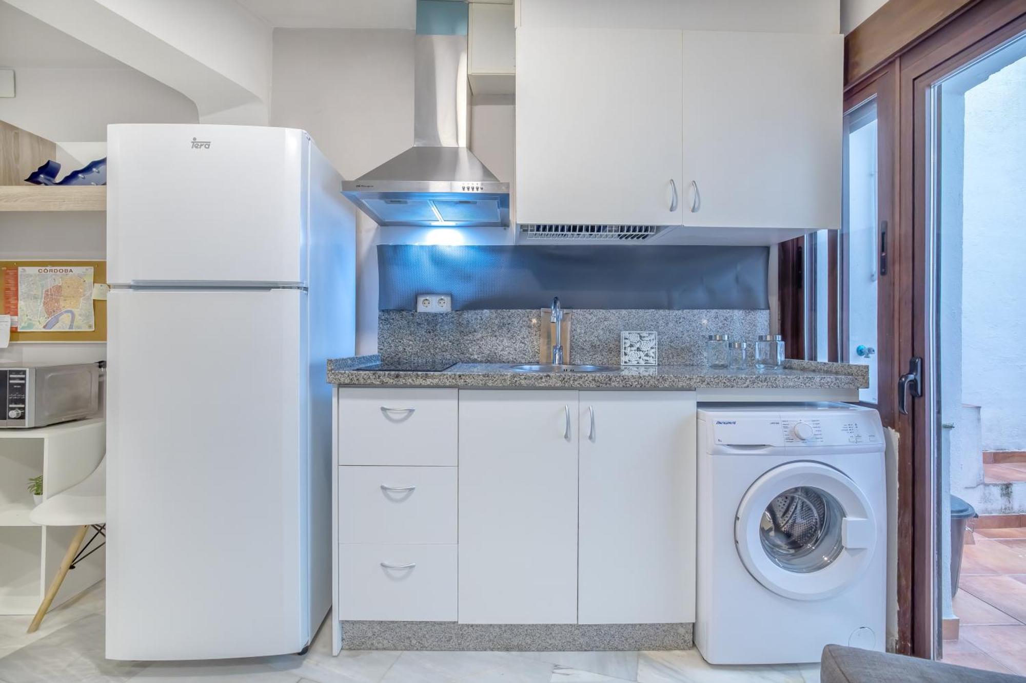 Encanto En La Juderia: Apartamento Con Patio Kordoba Bagian luar foto