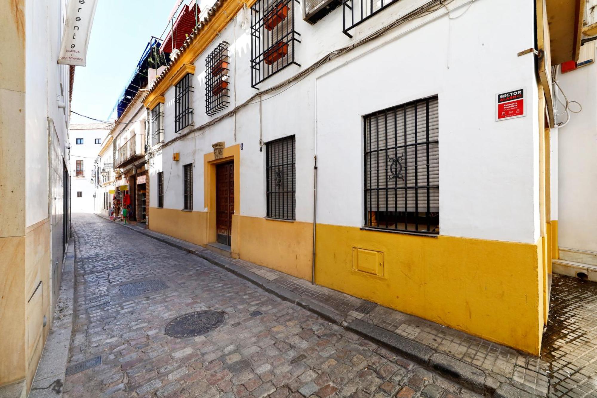 Encanto En La Juderia: Apartamento Con Patio Kordoba Bagian luar foto